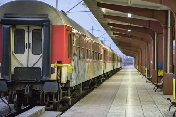 How to Design a Kid's Homework Station That Encourages Focus and Creativity?